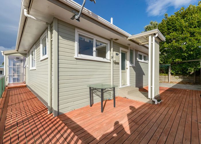  at 10 Te Puke Street, Titahi Bay, Porirua