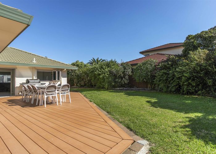  at 15 Fremantle Place, Pakuranga Heights, Auckland