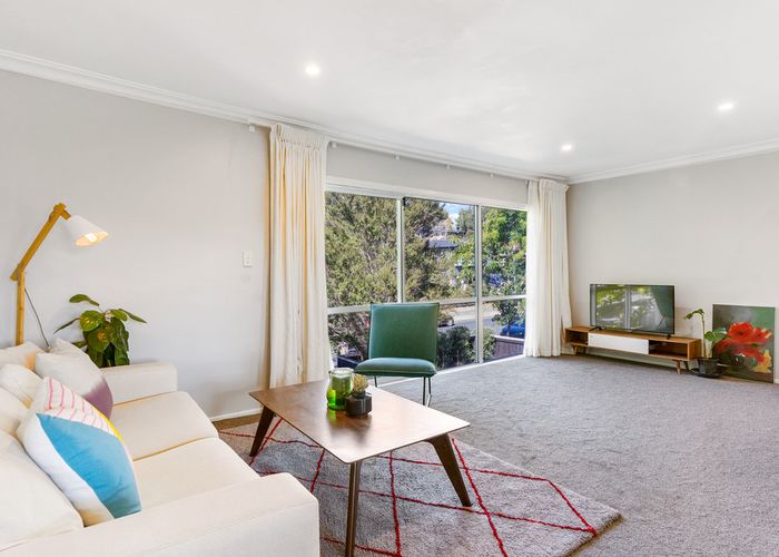  at 186 Gowing Drive, Meadowbank, Auckland