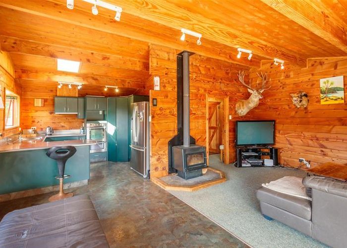  at 860 Tadmor Valley Road, Tadmor