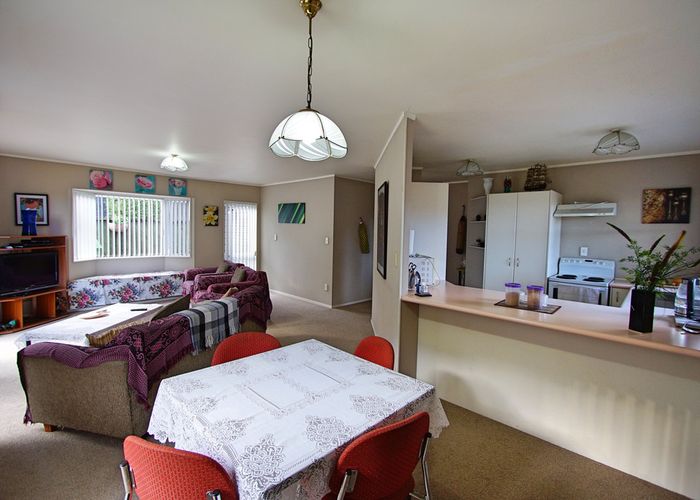  at 2/348 Great South Road, Opaheke, Papakura