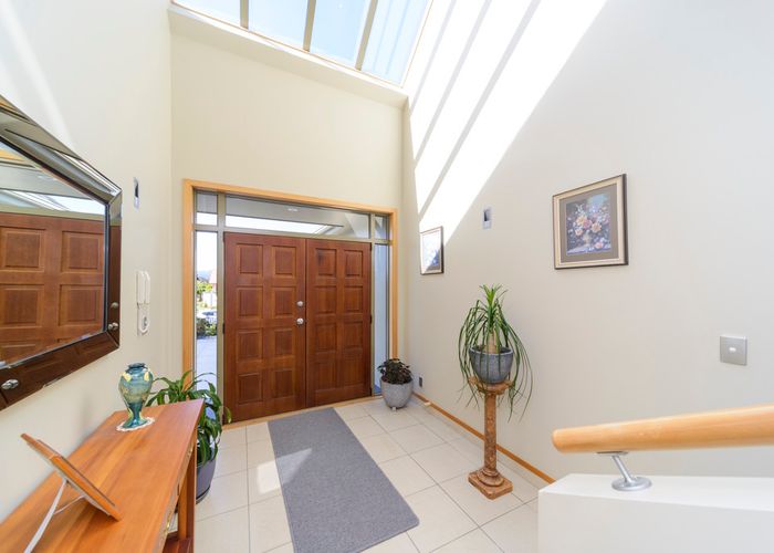  at 27 The Strand, Fitzherbert, Palmerston North