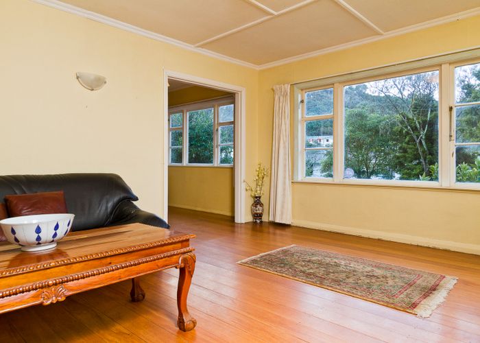  at 39 Rawhiti Street, Stokes Valley, Lower Hutt