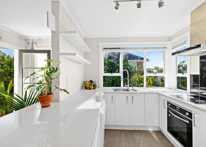  at 52 Heatherbank Street, Glen Innes, Auckland