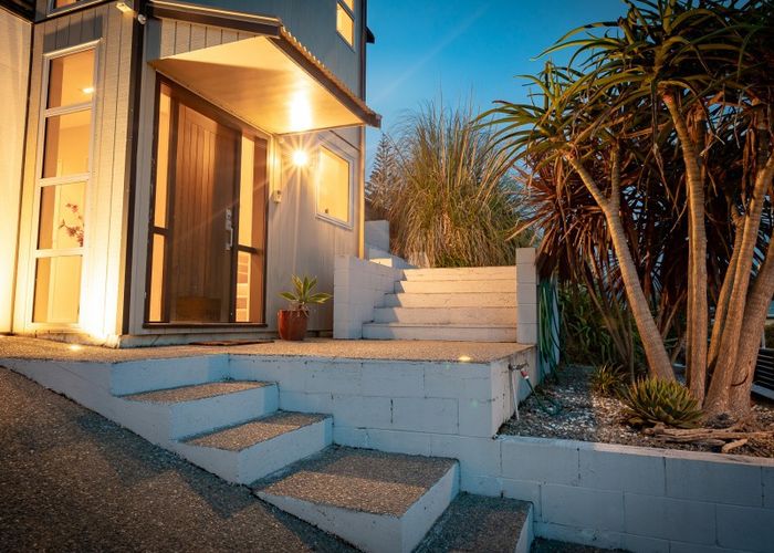  at 15 Jane Street, Waikanae Beach, Waikanae