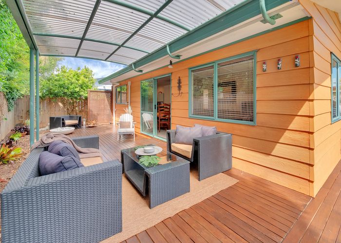  at 1/10 Dallow Place, Henderson, Auckland