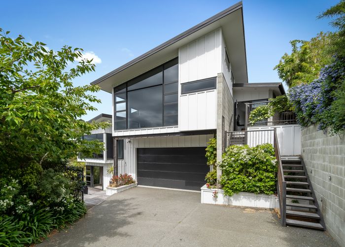  at 7 Law Lane, Mount Pleasant, Christchurch