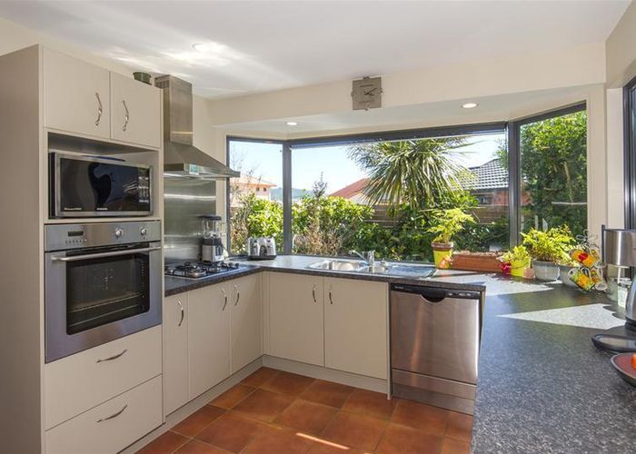  at 10 Silver Pine Avenue, Woodridge, Wellington