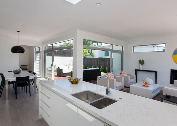  at 15D Sprott Road, Kohimarama, Auckland