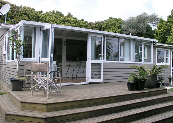  at 24 Ashcroft Avenue, Mangere Bridge, Auckland