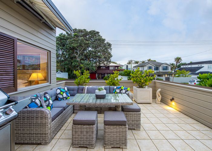  at 27 Ocean View Road, Milford, Auckland