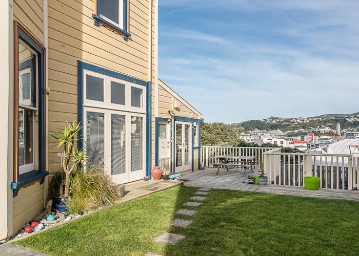  at 74 Roxburgh Street, Mount Victoria, Wellington