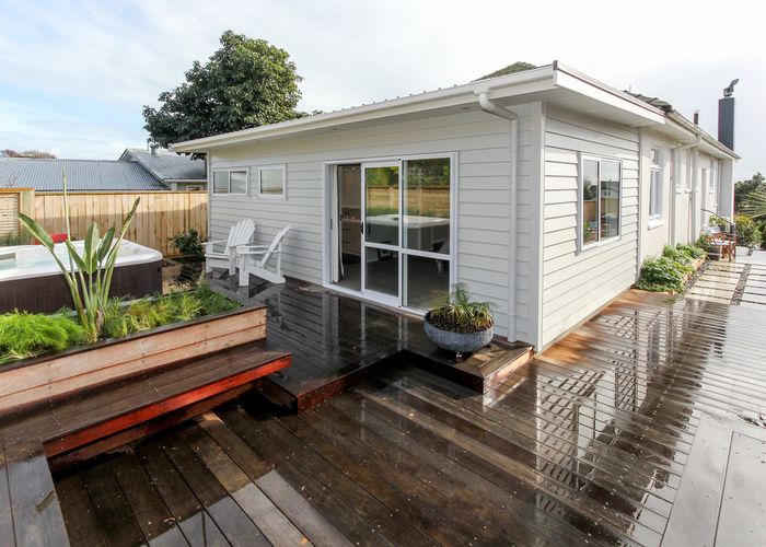  at 12 Rimu Street, Strandon, New Plymouth