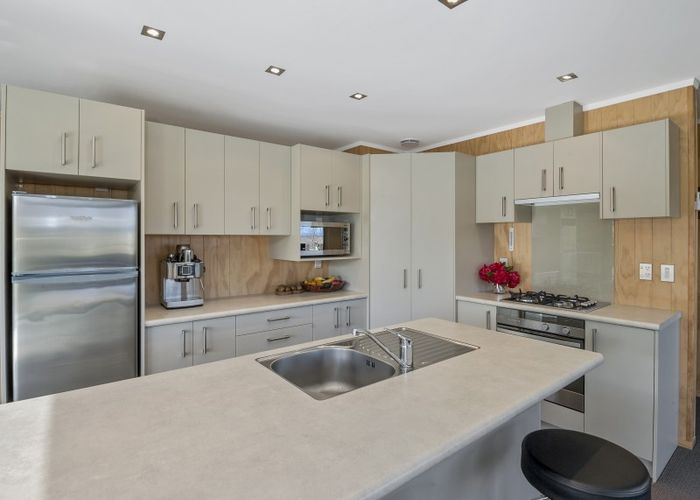  at 21 Marina Terrace, Kinloch