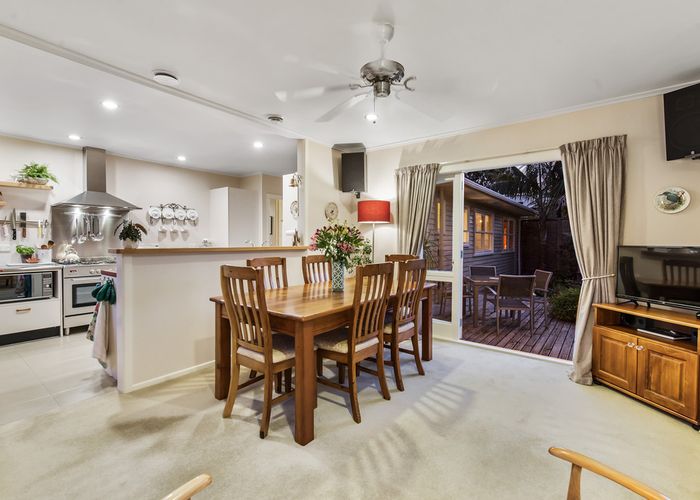  at 20 Japonica Drive, Beach Haven, Auckland