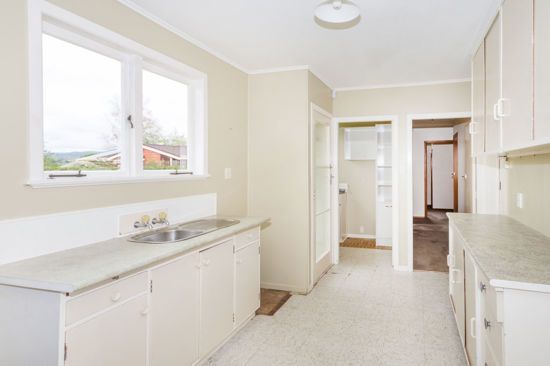  at 4 Monument Road, Papakura
