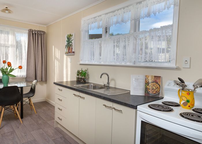  at 192 Warspite Avenue, Waitangirua, Porirua