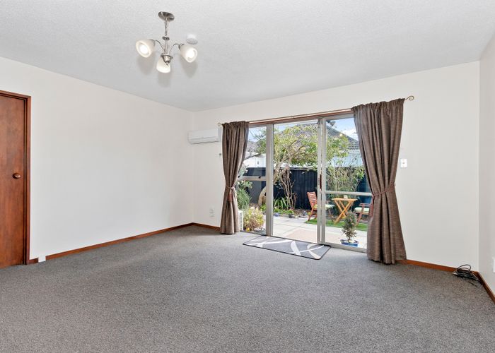  at 2/30 Garvins Road, Hornby, Christchurch