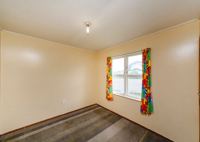  at 8 John F Kennedy Drive, Milson, Palmerston North