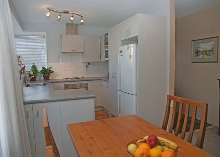  at 2/141 Clarence Street, Riccarton, Christchurch