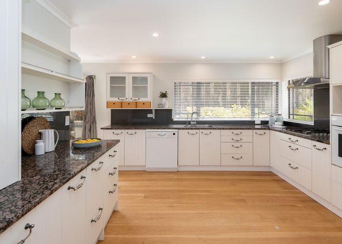  at 2/35 Clovelly Road, Bucklands Beach, Auckland