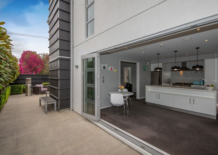  at 128 Holly Road, St Albans, Christchurch