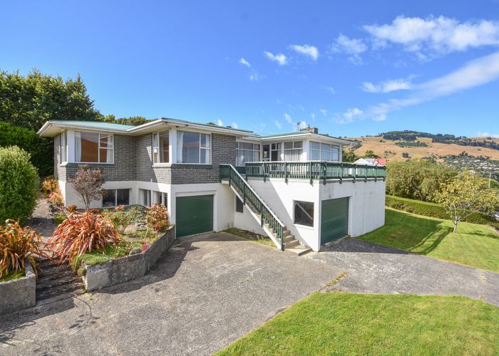 Free property data for 19 Bayne Terrace, Macandrew Bay, Dunedin homes