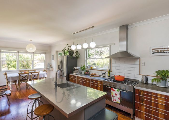  at 546 Featherston Street, Roslyn, Palmerston North