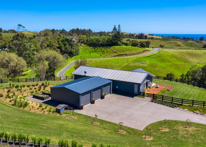  at 2 Konukunuku Way, Omata, New Plymouth