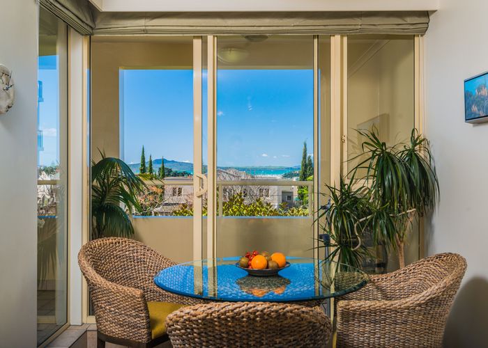  at 202/8 Middleton Road, Remuera, Auckland