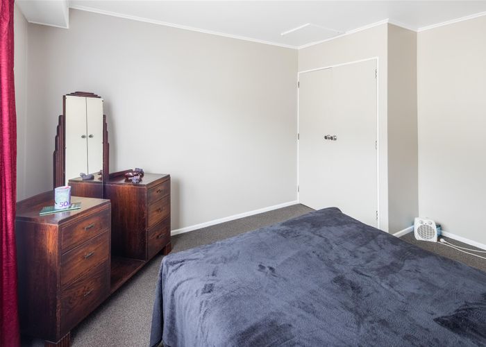  at 9B Edgecombe Street, Newlands, Wellington
