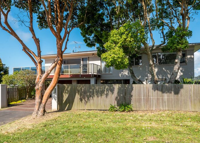  at 207 Point View Drive, East Tamaki Heights, Auckland