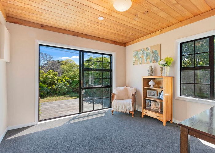  at 9 Inwoods Road, Parklands, Christchurch