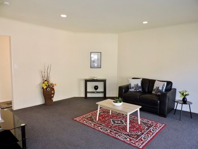  at 39/42 Main Road, Tawa, Wellington