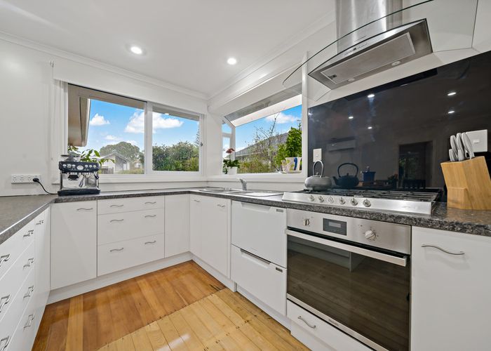  at 11A Torrington Crescent, Glen Innes, Auckland
