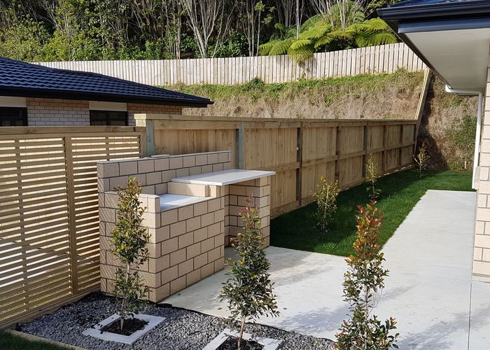  at 10 Frederick Place, Whalers Gate, New Plymouth