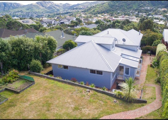  at 27 Everest Street, Khandallah, Wellington