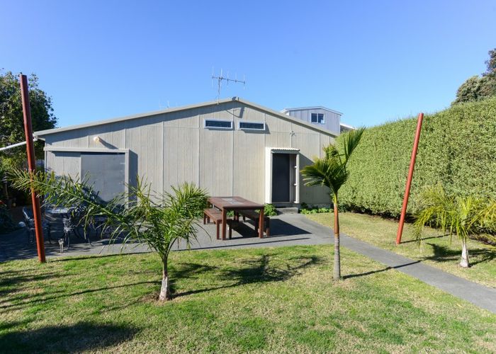  at 42 Le Quesne Road, Bay View, Napier