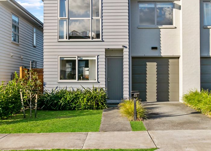  at 25 Forbes McCammon Drive, Swanson, Auckland