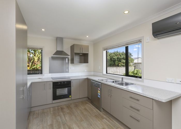  at 100B Smart Road, Glen Avon, New Plymouth