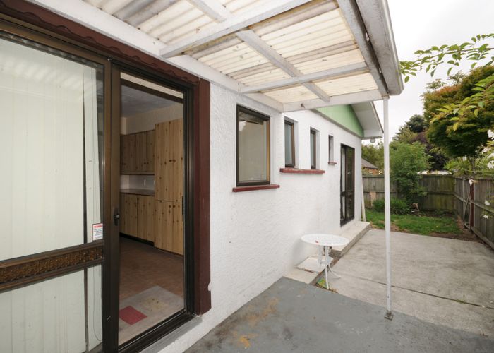  at 174 Main North Road, Redwood, Christchurch