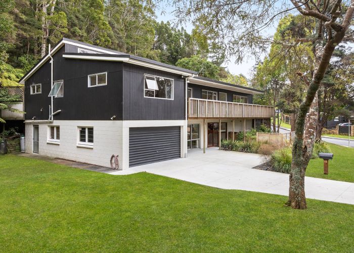 at 26 Daffodil Street, Titirangi, Auckland