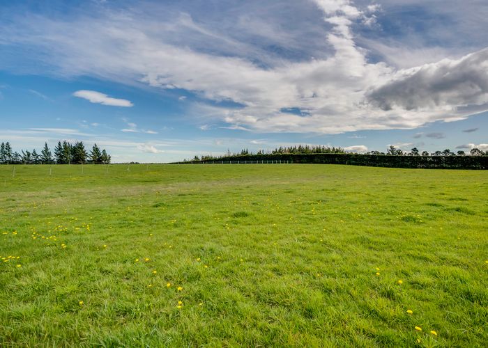  at 836 Oxford Road, Fernside, Rangiora