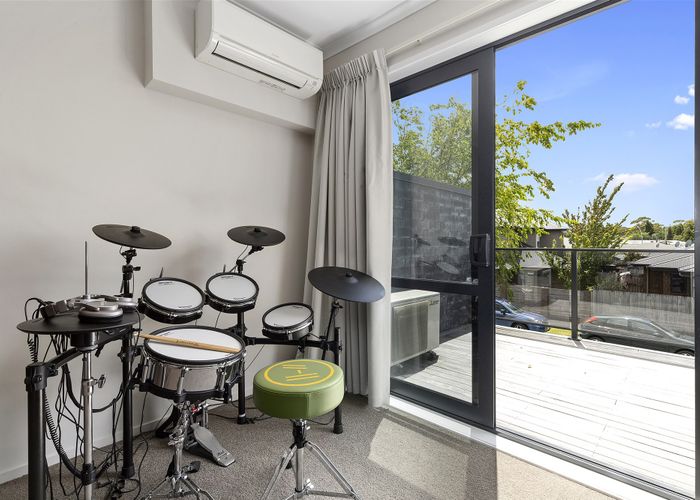  at 8/16 Jones Crescent, Melville, Hamilton