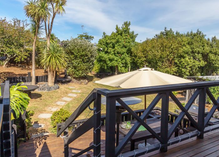  at 10 Rishworth Avenue, Stanmore Bay, Whangaparaoa
