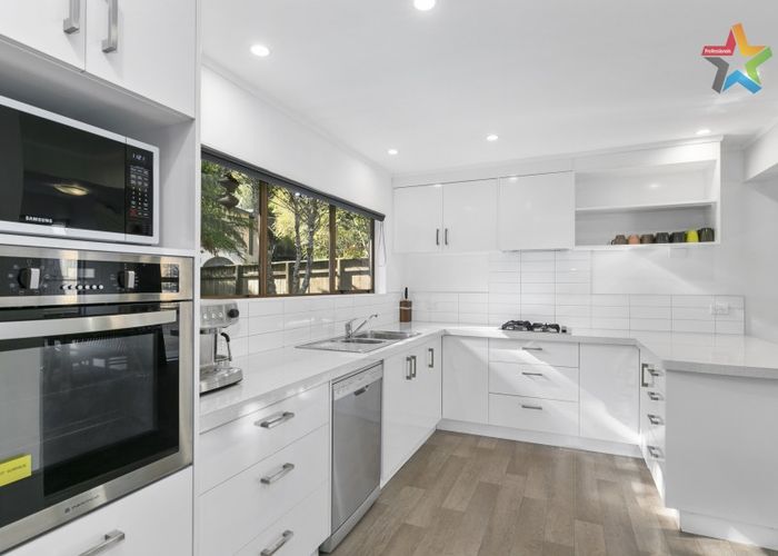  at 105 Kamahi Street, Stokes Valley, Lower Hutt