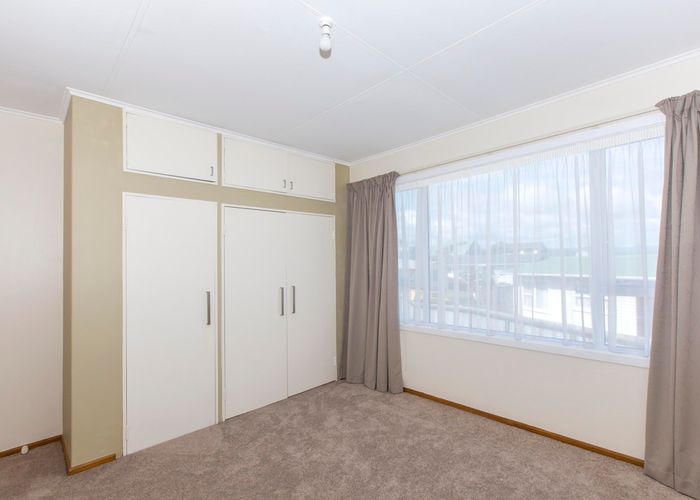  at 4 Wattle Grove, Maungaraki, Lower Hutt