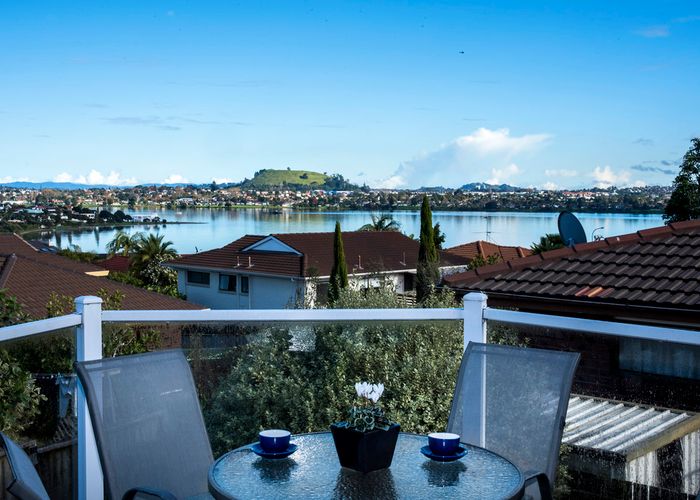 Free property data for 15 Ullswater Place, Half Moon Bay, Auckland