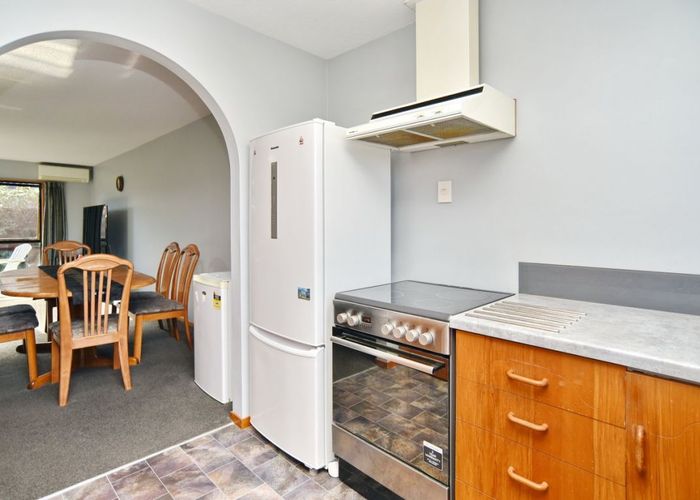  at 2/11 Dumfries Drive, Hei Hei, Christchurch