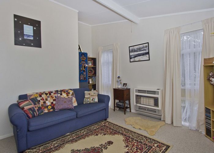  at 72 Lord Street, Stokes Valley, Lower Hutt